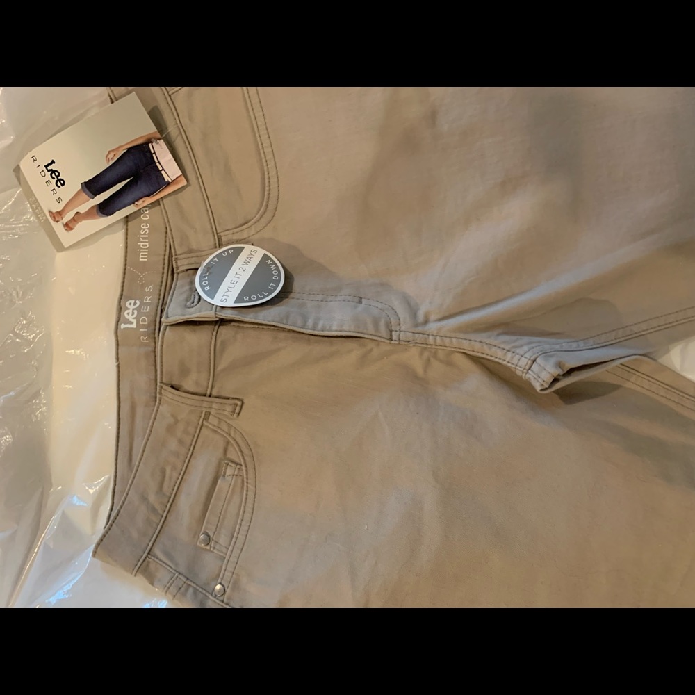 Kaki chino crop pants